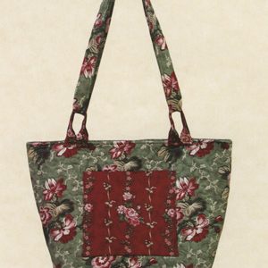 Newport Tote Pattern by Joan Hawley